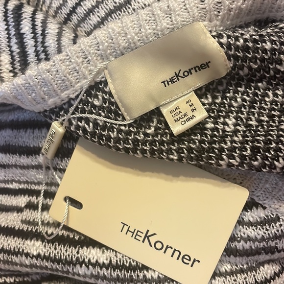 TheKorner Long Sleeve Pullover Sweater Blk White M - Picture 3 of 4